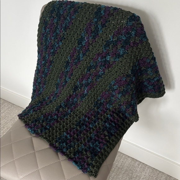 Handmade Other - HANDKNIT vintage Cozy Knit lap Blanket loose knit baby blanket green blue small